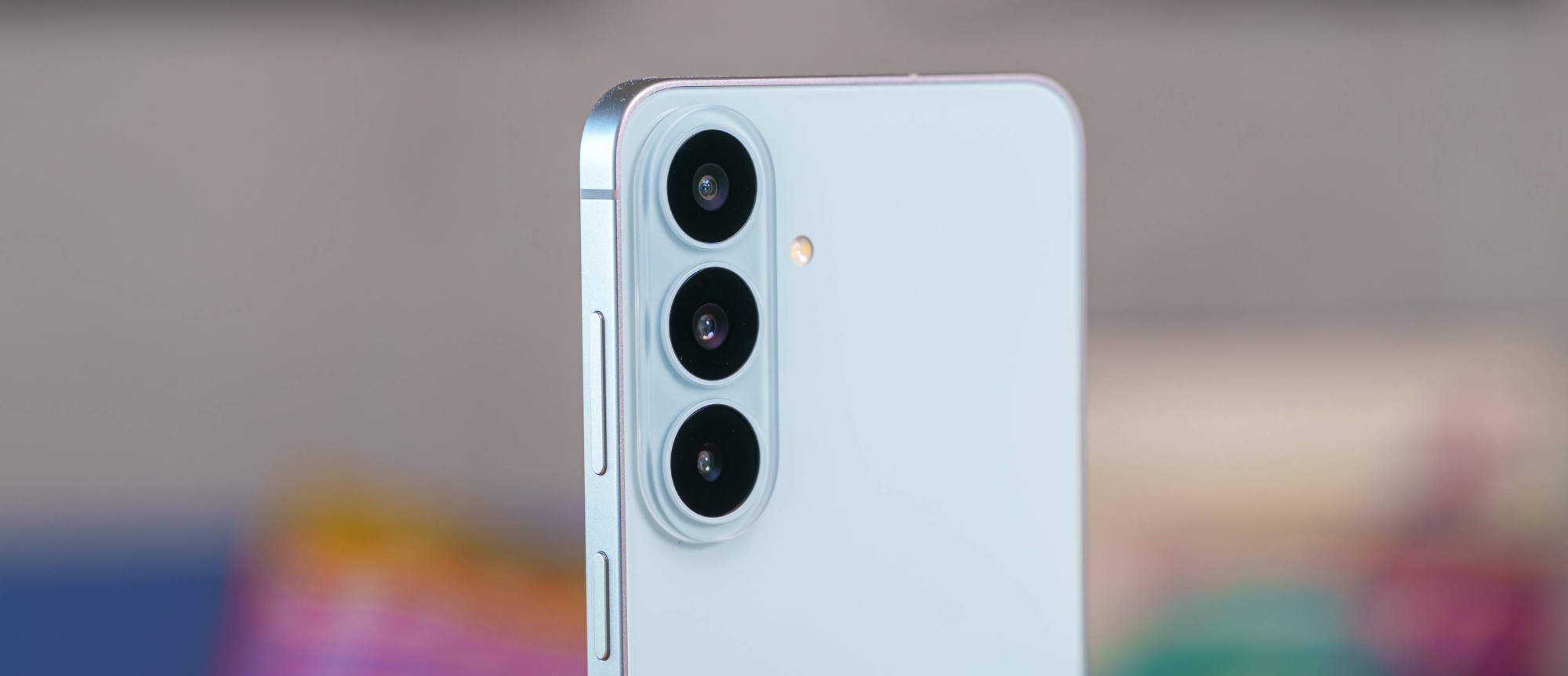 Galaxy S26 FE Reviewed: New Chip, Same Design, $700