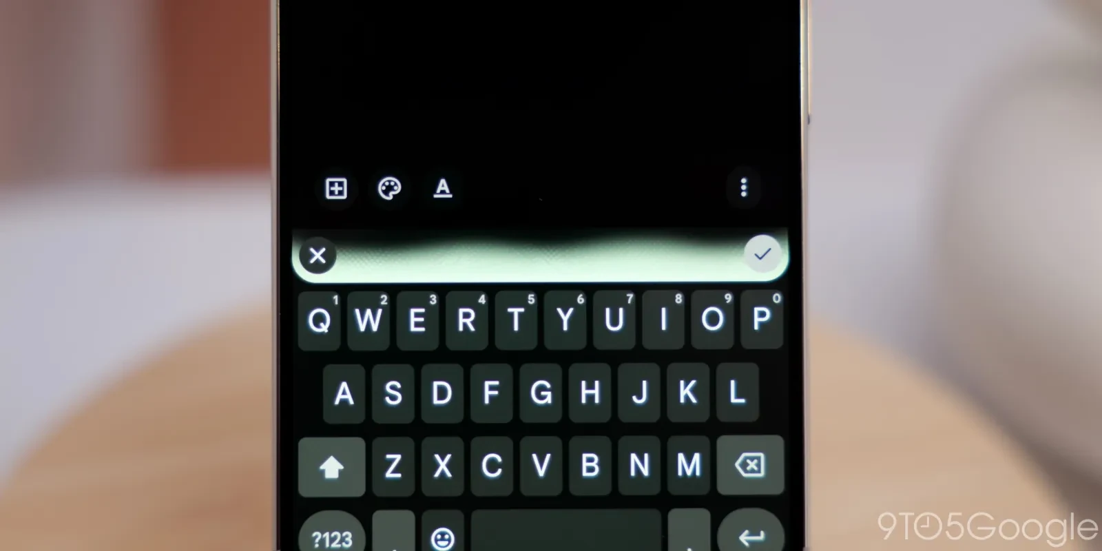 SwiftKey Copies Pixel 11's Best Keyboard Trick