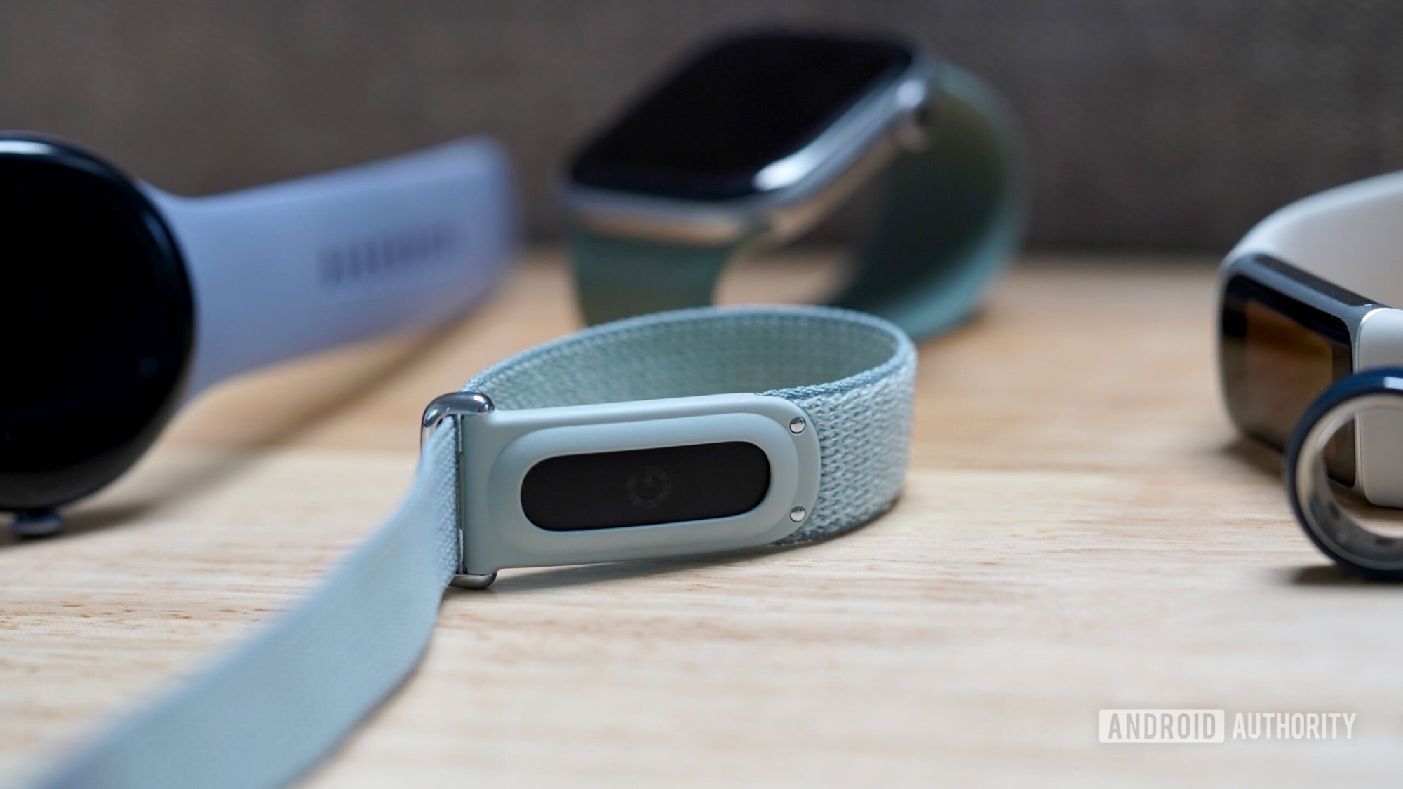 Apple Reportedly Testing a Screenless Fitness Tracker