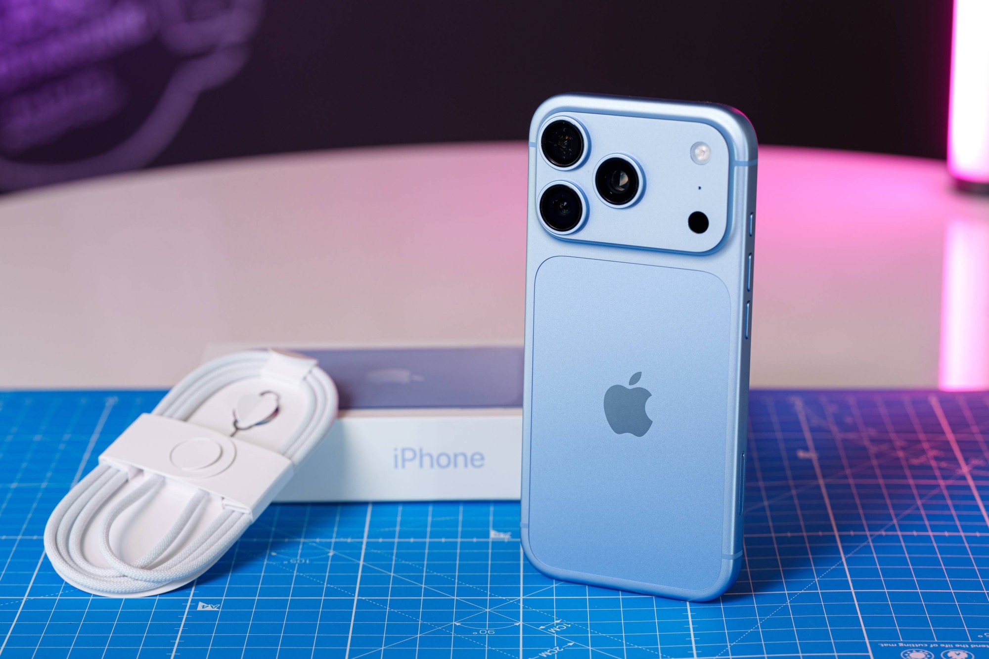 iPhone 18 Pro Review: Best-Ever Battery, Hardest-Ever Sell